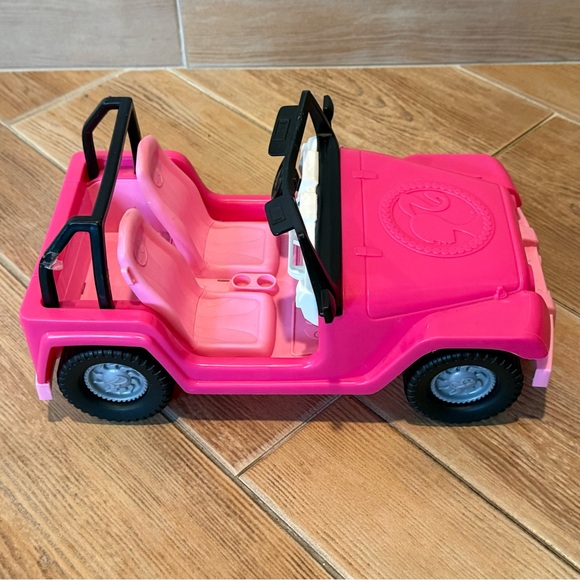 Barbie Car Beach Cruiser - Picture 2 of 4